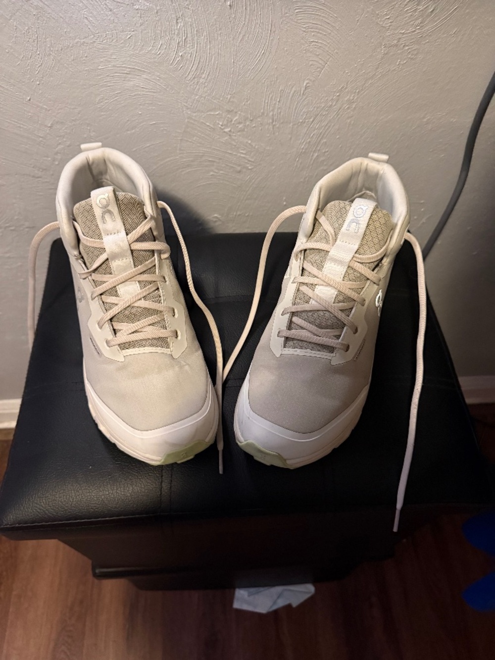 On Cloud Cloudroam Waterproof size 10 1/2, Ice | Limelight (beige/lime sole)